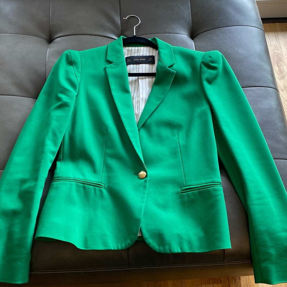 Kelly Green Puffed Shoulder Blazer with Gold Buttons